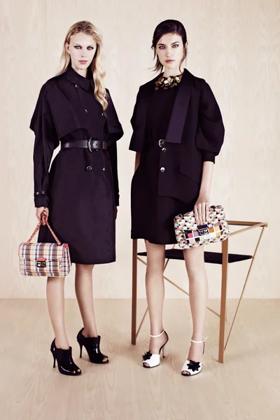 Look 18